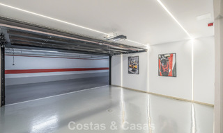 Maison de ville de luxe modernisée de 4 chambres à vendre sur le Golden Mile de Marbella 791370 