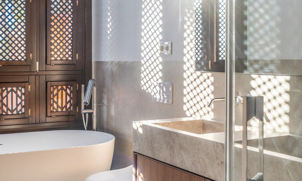 Maison de ville de luxe modernisée de 4 chambres à vendre sur le Golden Mile de Marbella 791371