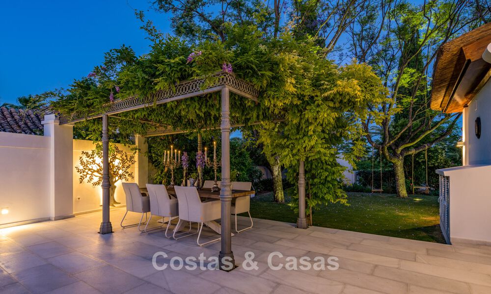 Villa exclusive à vendre, en première ligne de golf, dans une urbanisation prestigieuse à Nueva Andalucía, Marbella 791433
