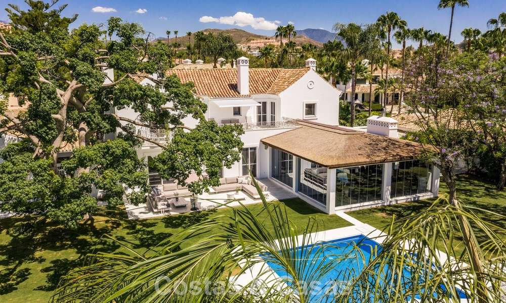 Villa exclusive à vendre, en première ligne de golf, dans une urbanisation prestigieuse à Nueva Andalucía, Marbella 791449