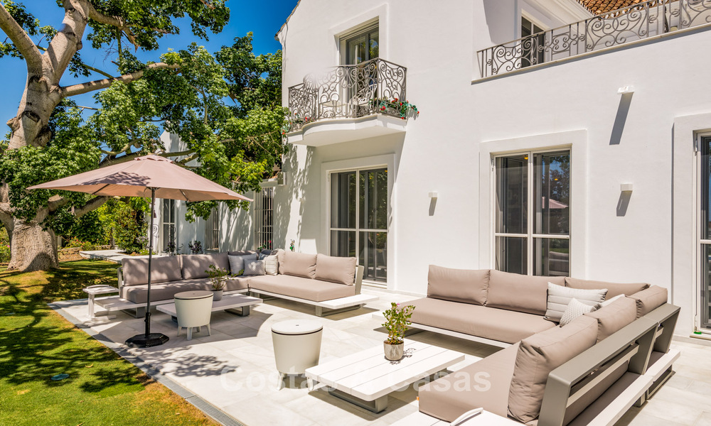 Villa exclusive à vendre, en première ligne de golf, dans une urbanisation prestigieuse à Nueva Andalucía, Marbella 791455