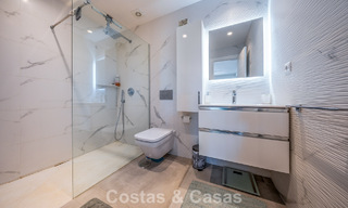 Appartement contemporain rénové à vendre à Nueva Andalucía, à distance de marche de la plage et de Puerto Banús, Marbella 790910 