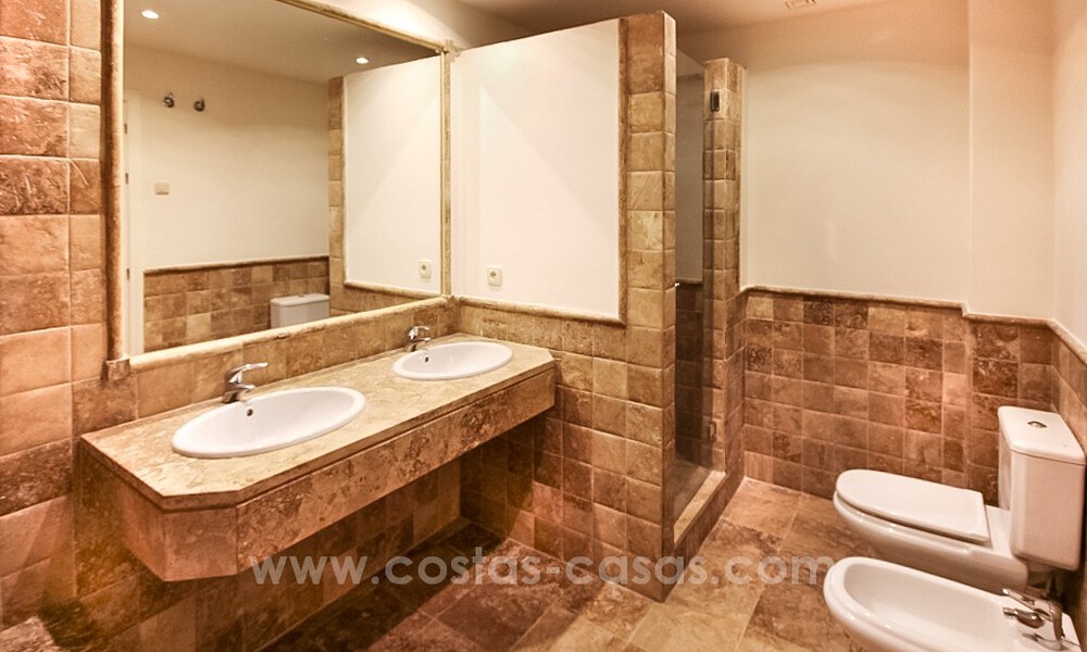 Benatalaya : Appartements de luxe en première ligne de golf à vendre dans la région de Marbella - Benahavis. 791111