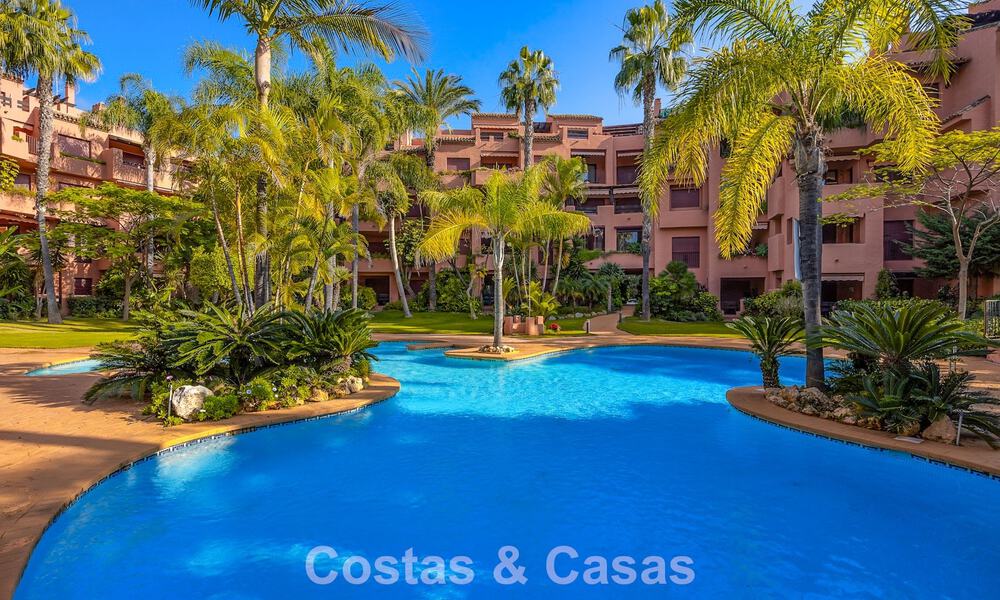 Appartement prêt à emménager à vendre à deux pas de la plage à Marbella Est 791504