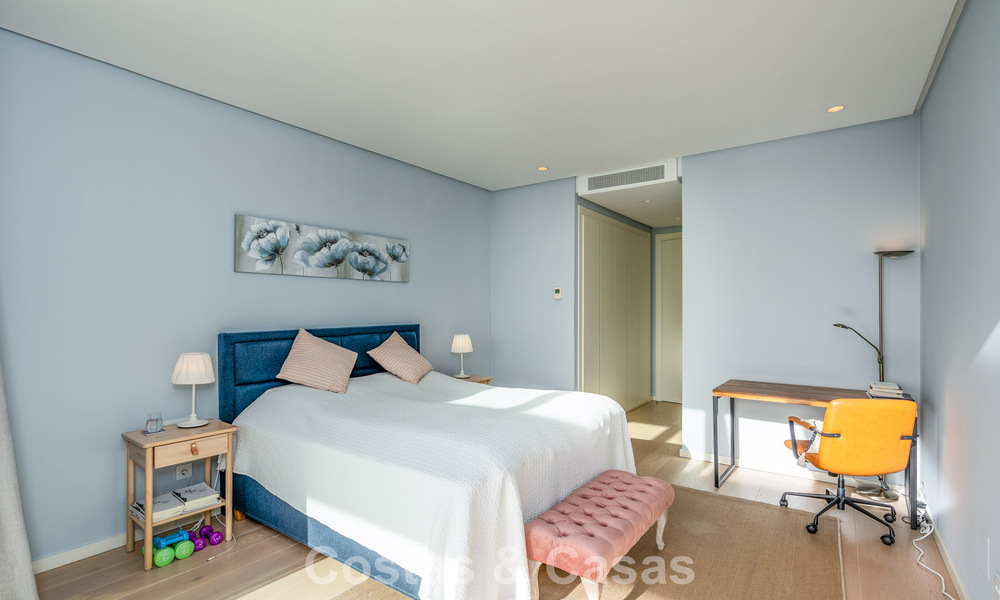Appartement de luxe de 3 chambres à vendre avec vue panoramique sur la mer dans un resort privé à Marbella - Benahavis 791542