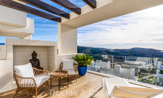 Appartement de luxe de 3 chambres à vendre avec vue panoramique sur la mer dans un resort privé à Marbella - Benahavis 791544 