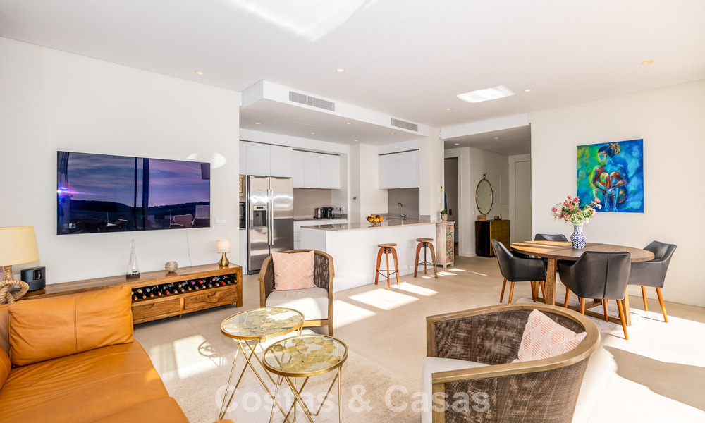 Appartement de luxe de 3 chambres à vendre avec vue panoramique sur la mer dans un resort privé à Marbella - Benahavis 791562