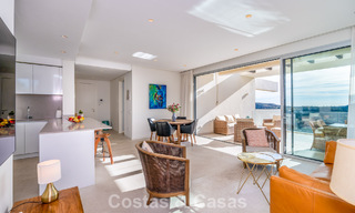 Appartement de luxe de 3 chambres à vendre avec vue panoramique sur la mer dans un resort privé à Marbella - Benahavis 791563 