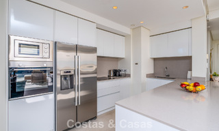 Appartement de luxe de 3 chambres à vendre avec vue panoramique sur la mer dans un resort privé à Marbella - Benahavis 791564 