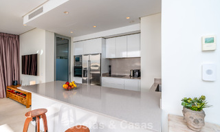 Appartement de luxe de 3 chambres à vendre avec vue panoramique sur la mer dans un resort privé à Marbella - Benahavis 791570 