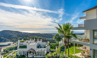 Appartement de luxe de 3 chambres à vendre avec vue panoramique sur la mer dans un resort privé à Marbella - Benahavis 791573 