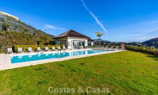 Appartement de luxe de 3 chambres à vendre avec vue panoramique sur la mer dans un resort privé à Marbella - Benahavis 791581 