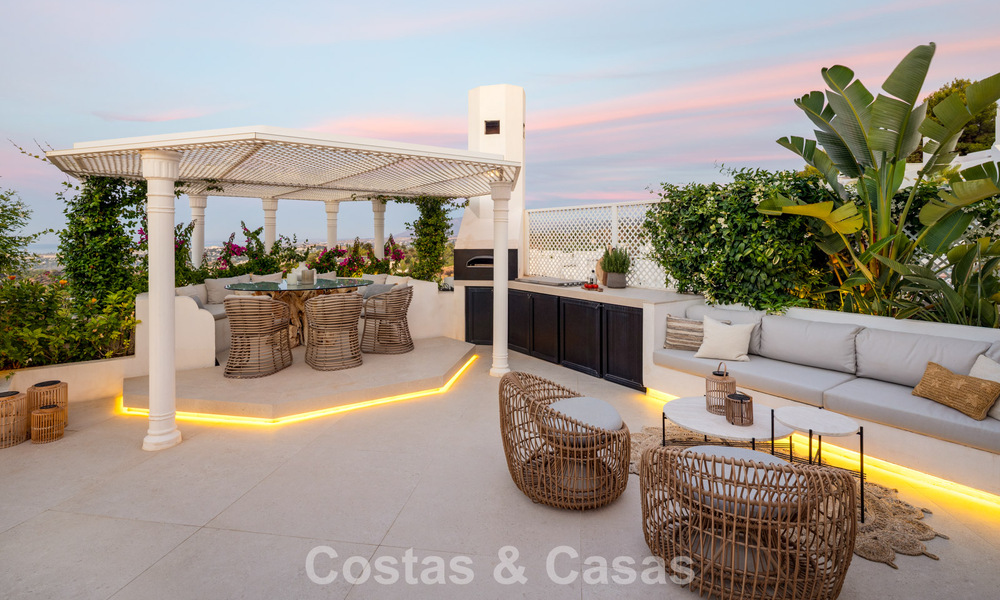 Penthouse duplex exclusif avec piscine privée et vue panoramique sur la mer à vendre sur la Golden Mile de Marbella 791654