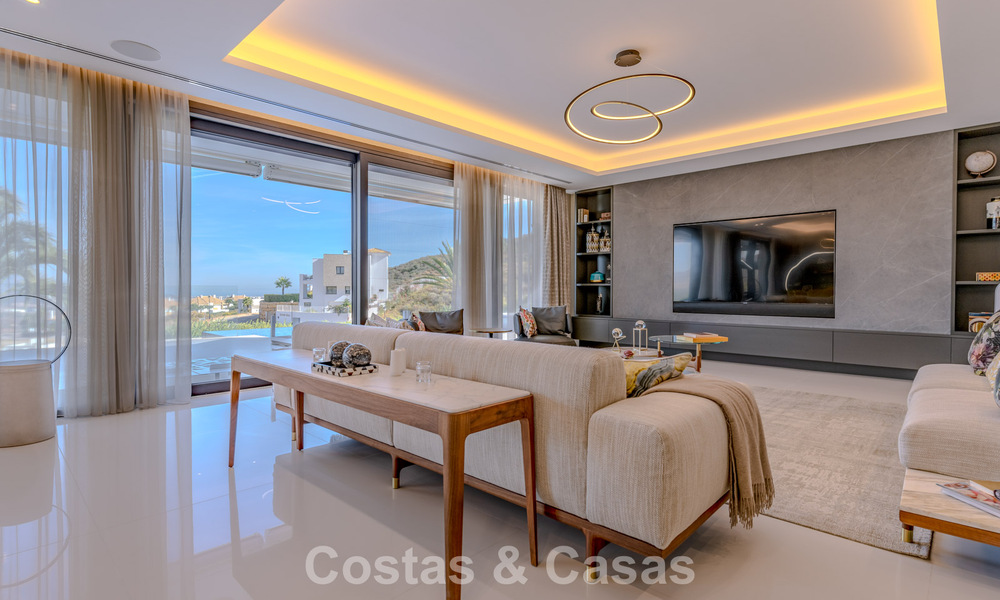 Villa de luxe moderne et entièrement neuve avec vue sur la mer à vendre dans un resort de golf à Mijas, Costa del Sol 791681