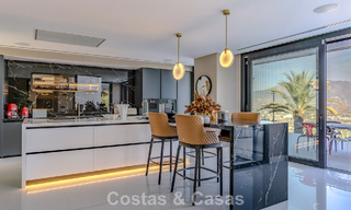 Villa de luxe moderne et entièrement neuve avec vue sur la mer à vendre dans un resort de golf à Mijas, Costa del Sol 791684 