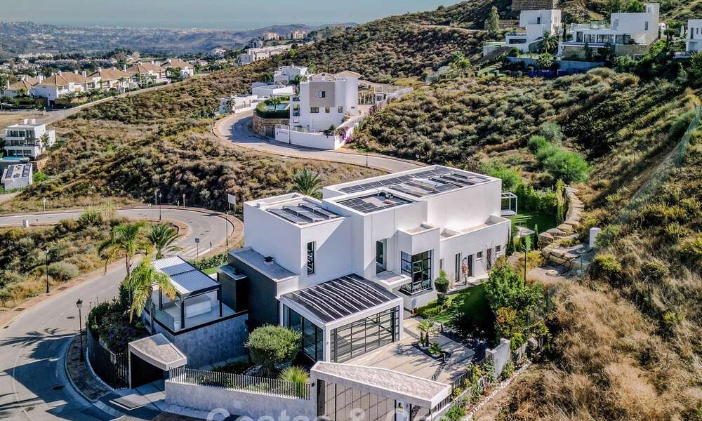 Villa de luxe moderne et entièrement neuve avec vue sur la mer à vendre dans un resort de golf à Mijas, Costa del Sol 791689