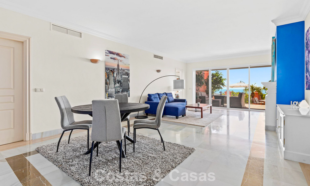 Appartement spacieux et prêt à emménager avec vue panoramique sur la mer à vendre à Benahavís - Marbella 791755