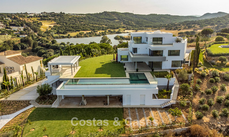Villa de luxe neuve au design contemporain avancé à vendre à Sotogrande Alto, Costa del Sol 791852