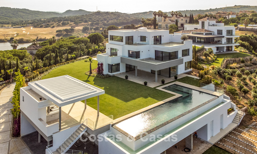 Villa de luxe neuve au design contemporain avancé à vendre à Sotogrande Alto, Costa del Sol 791853