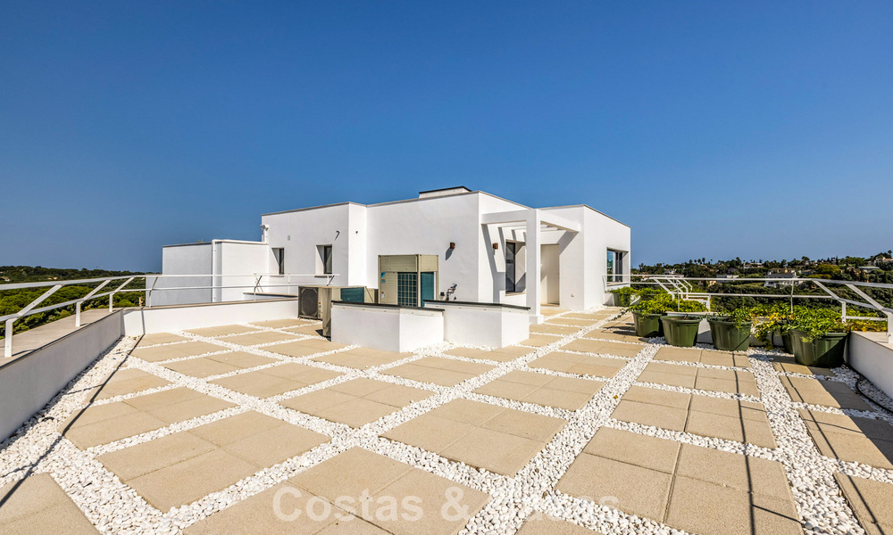 Villa de luxe neuve au design contemporain avancé à vendre à Sotogrande Alto, Costa del Sol 791861