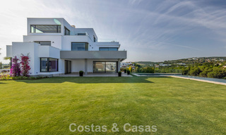 Villa de luxe neuve au design contemporain avancé à vendre à Sotogrande Alto, Costa del Sol 791877 