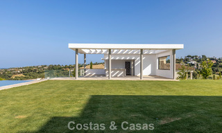 Villa de luxe neuve au design contemporain avancé à vendre à Sotogrande Alto, Costa del Sol 791888 