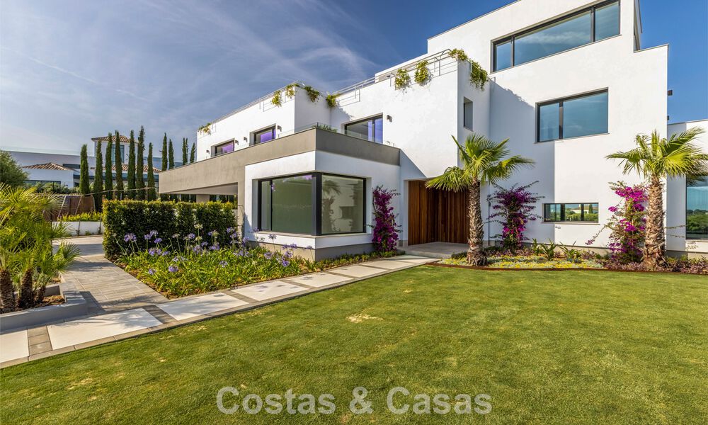 Villa de luxe neuve au design contemporain avancé à vendre à Sotogrande Alto, Costa del Sol 791889