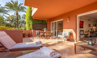 Appartement à vendre dans une urbanisation exclusive en bord de mer entre Puerto Banús et San Pedro, Marbella 792028 