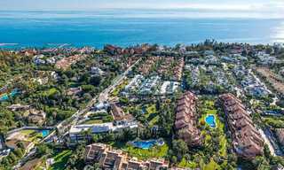 Appartement à vendre dans une urbanisation exclusive en bord de mer entre Puerto Banús et San Pedro, Marbella 792032 