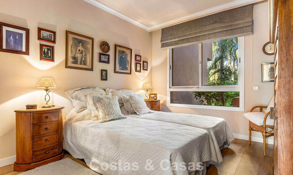 Appartement à vendre dans une urbanisation exclusive en bord de mer entre Puerto Banús et San Pedro, Marbella 792043