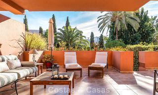 Appartement à vendre dans une urbanisation exclusive en bord de mer entre Puerto Banús et San Pedro, Marbella 792054 