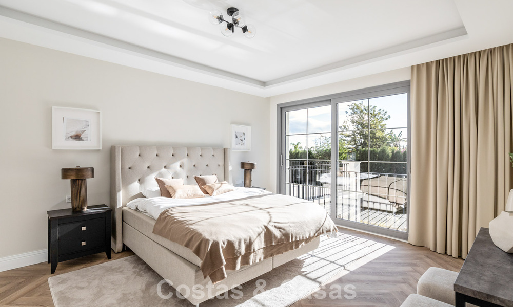 Villa de standing luxueusement rénovée à vendre à Marbella - Benahavís 792000