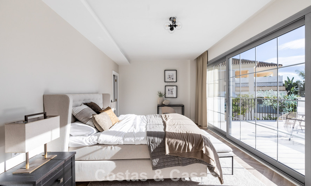 Villa de standing luxueusement rénovée à vendre à Marbella - Benahavís 792005