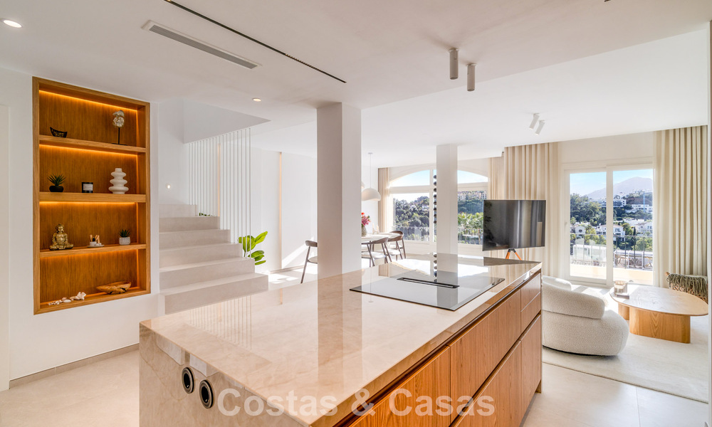 Élégant penthouse duplex avec vues panoramiques à vendre à La Quinta, Marbella - Benahavís 791966