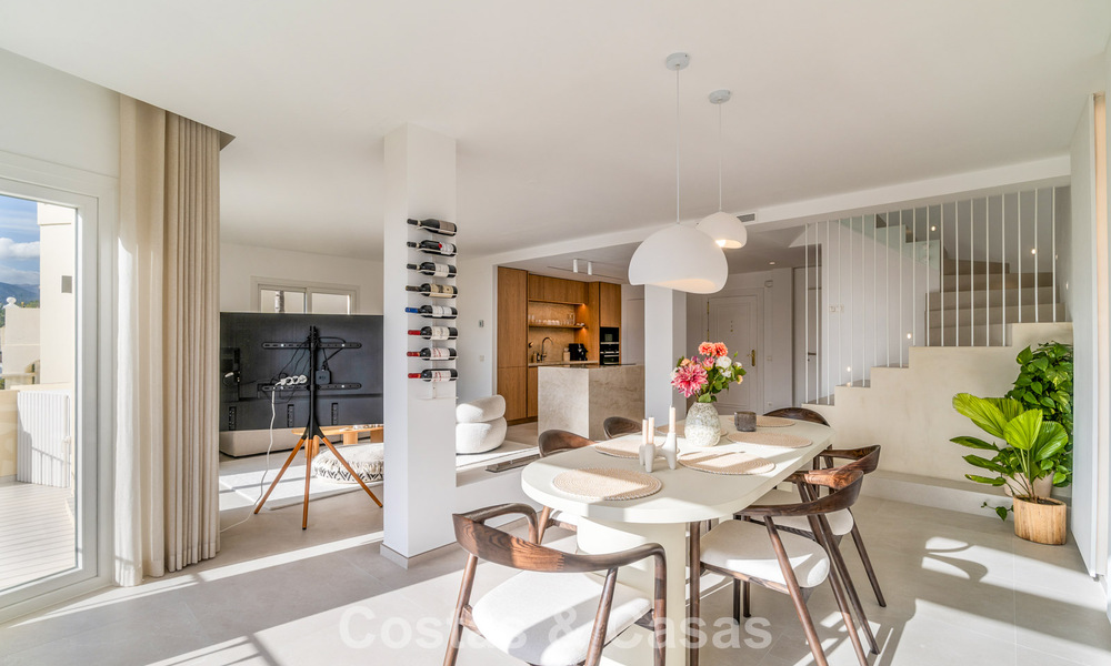 Élégant penthouse duplex avec vues panoramiques à vendre à La Quinta, Marbella - Benahavís 791970