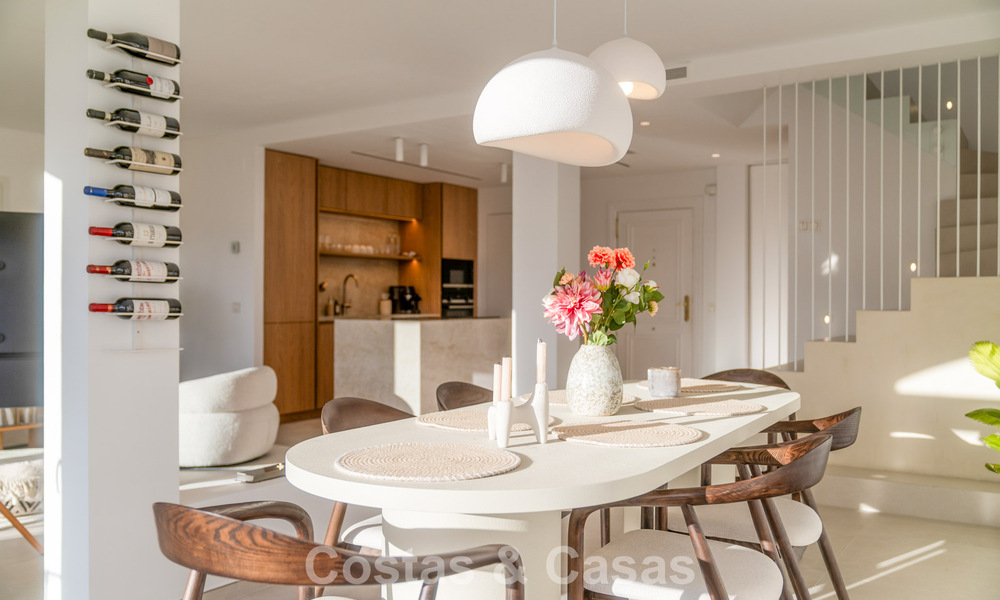 Élégant penthouse duplex avec vues panoramiques à vendre à La Quinta, Marbella - Benahavís 791974