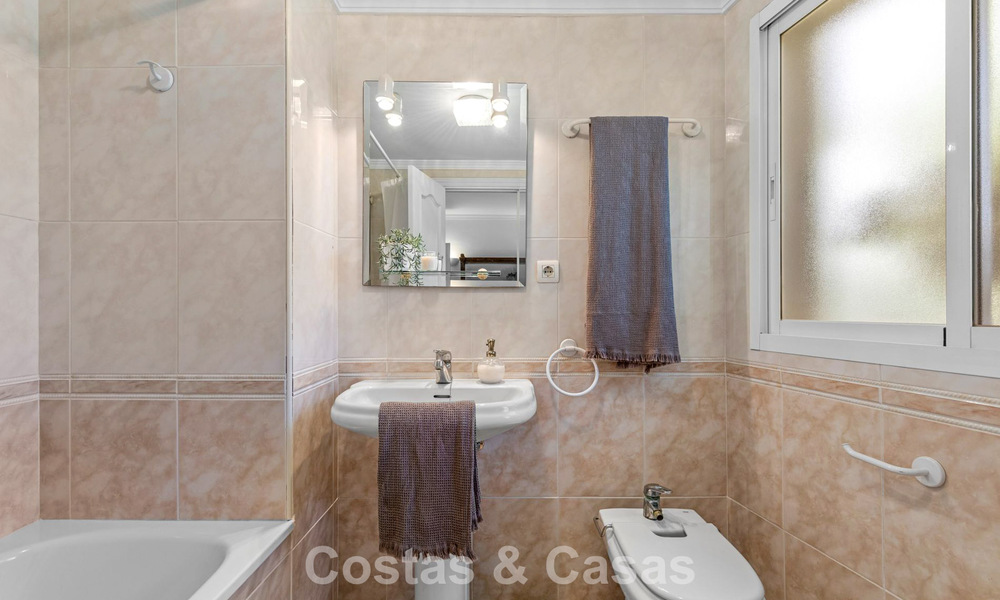 Appartement trés spacieux à vendre dans un complexe en première ligne de plage sur la New Golden Mile entre Marbella et Estepona 792115