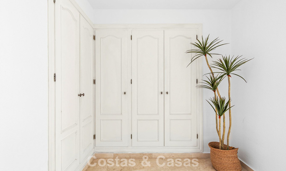 Appartement trés spacieux à vendre dans un complexe en première ligne de plage sur la New Golden Mile entre Marbella et Estepona 792122