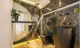 Penthouse rénové de style contemporain avec piscine privée et vue panoramique sur la mer à Nueva Andalucía, Marbella 792153 