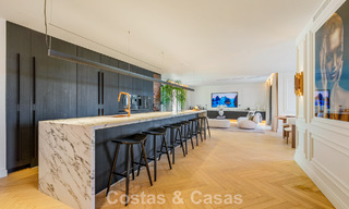 Penthouse rénové de style contemporain avec piscine privée et vue panoramique sur la mer à Nueva Andalucía, Marbella 792157 