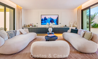 Penthouse rénové de style contemporain avec piscine privée et vue panoramique sur la mer à Nueva Andalucía, Marbella 792158 