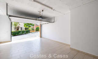 Élégante maison de ville de 4 chambres à vendre dans une résidence sécurisée à Nueva Andalucía, Marbella 792240 
