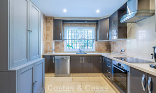 Élégante maison de ville de 4 chambres à vendre dans une résidence sécurisée à Nueva Andalucía, Marbella 792259 