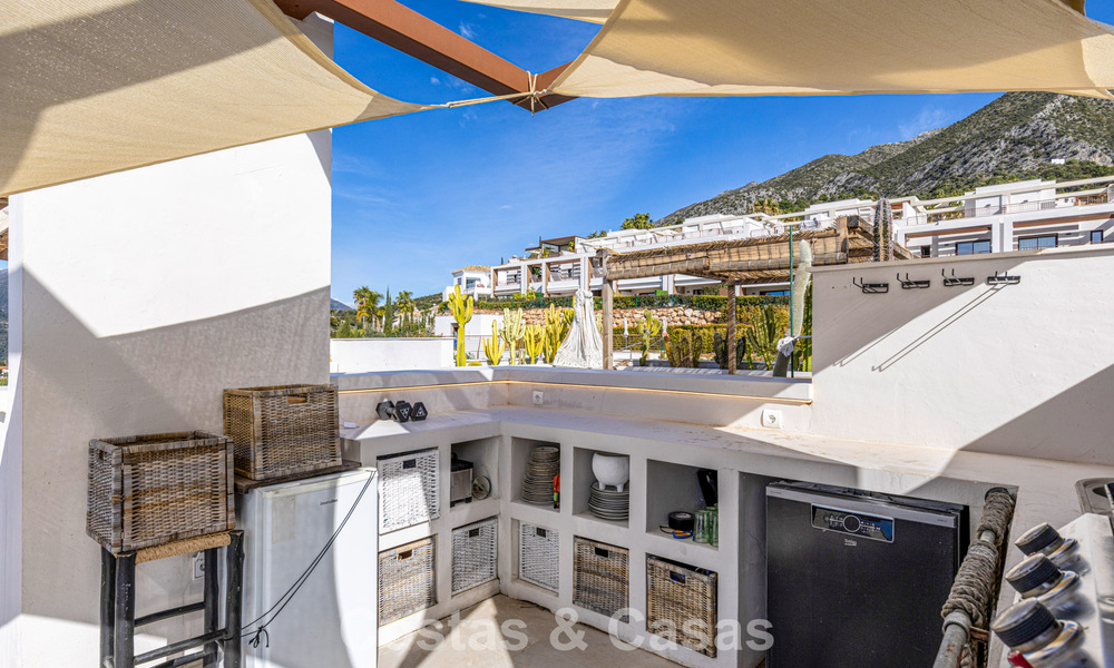 Penthouse moderne à vendre offrant de vues sur la mer et le lac d’Istán, situé juste au-dessus de la Golden Mile de Marbella 792284