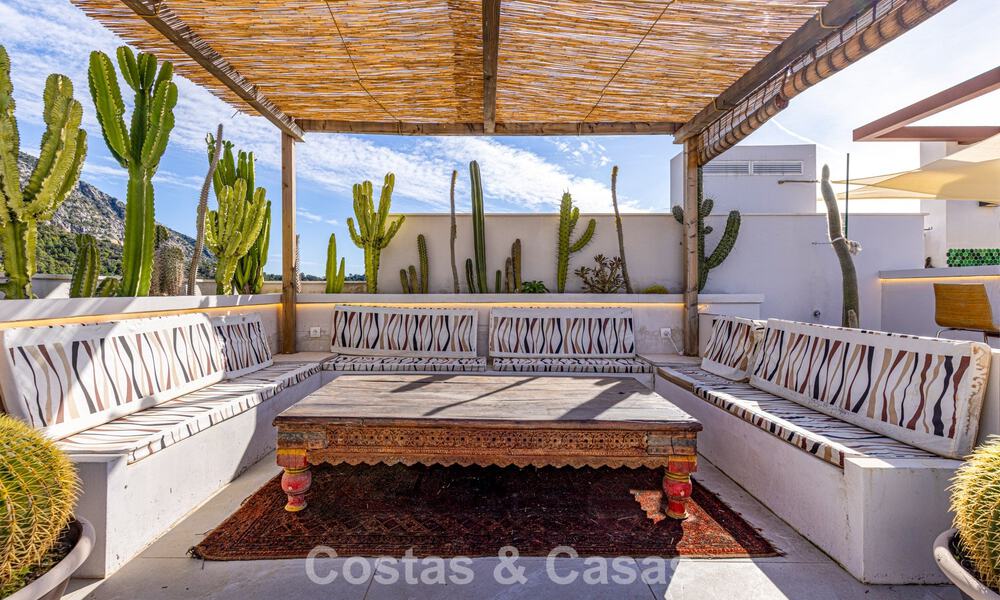 Penthouse moderne à vendre offrant de vues sur la mer et le lac d’Istán, situé juste au-dessus de la Golden Mile de Marbella 792289