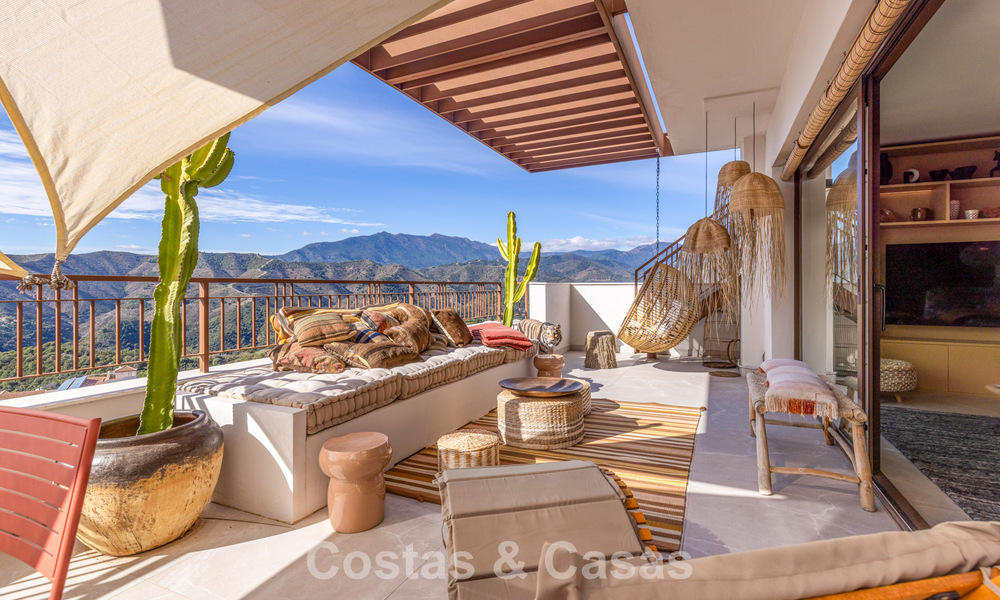 Penthouse moderne à vendre offrant de vues sur la mer et le lac d’Istán, situé juste au-dessus de la Golden Mile de Marbella 792301