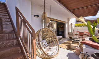 Penthouse moderne à vendre offrant de vues sur la mer et le lac d’Istán, situé juste au-dessus de la Golden Mile de Marbella 792303 