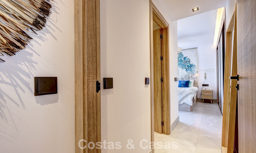 Penthouse moderne à vendre offrant de vues sur la mer et le lac d’Istán, situé juste au-dessus de la Golden Mile de Marbella 792306