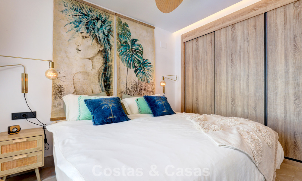 Penthouse moderne à vendre offrant de vues sur la mer et le lac d’Istán, situé juste au-dessus de la Golden Mile de Marbella 792309