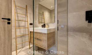 Penthouse moderne à vendre offrant de vues sur la mer et le lac d’Istán, situé juste au-dessus de la Golden Mile de Marbella 792316 